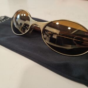 Gold OAKLEY sunglasses Vintage E wire Frame With Brown Lens